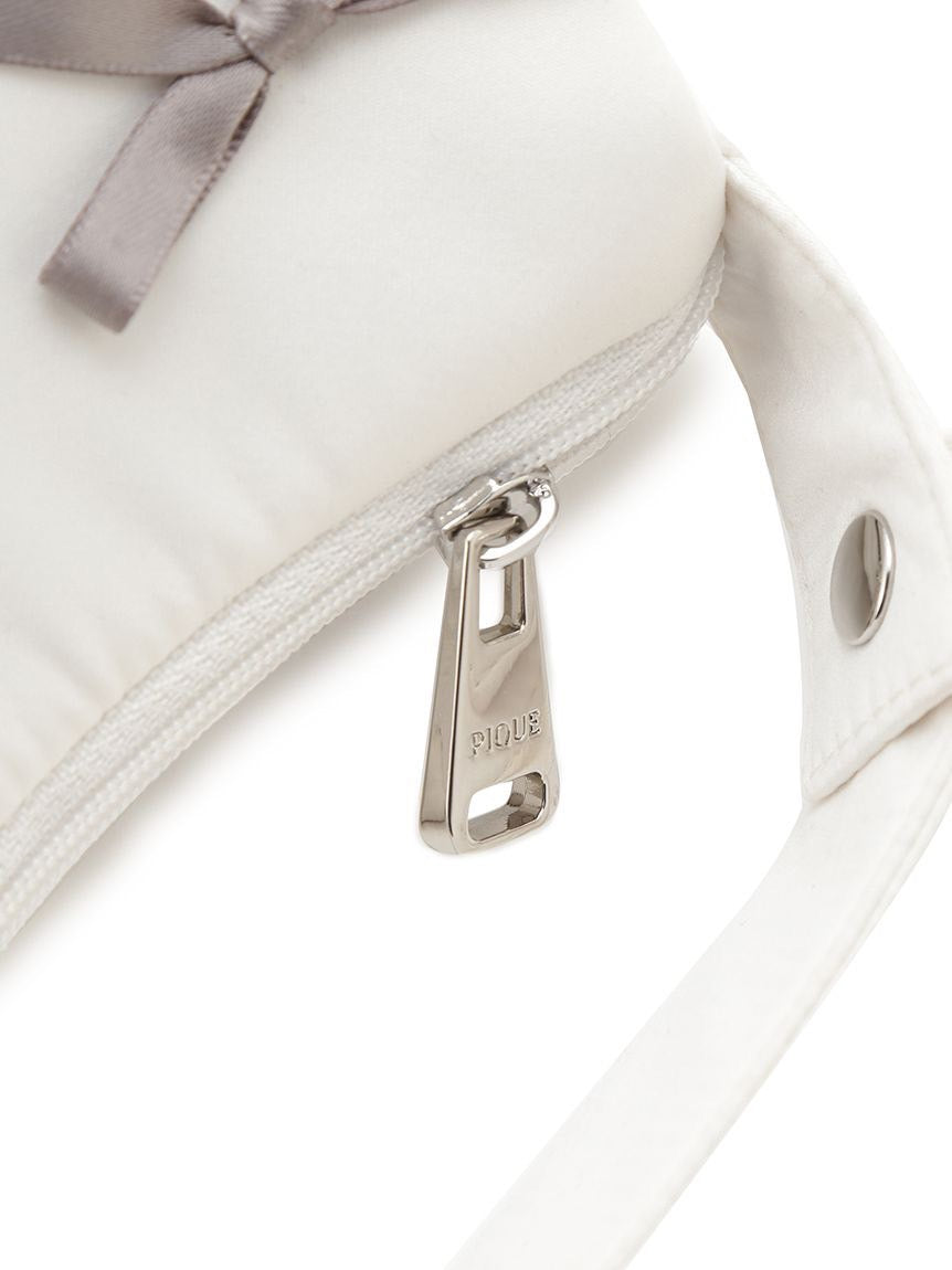 Ribbon Handle Pouch